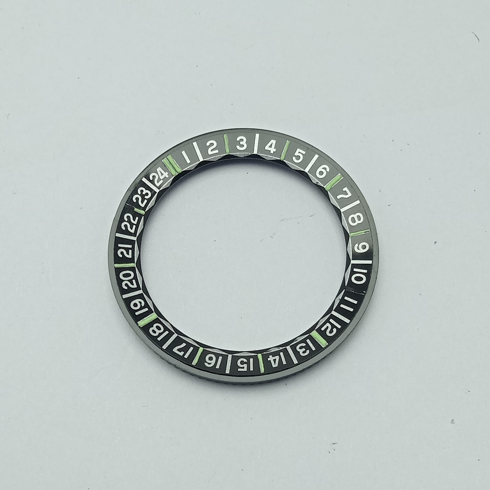 Orient World Diver Y469622-7A Watch Bezel Inner Ring NOS