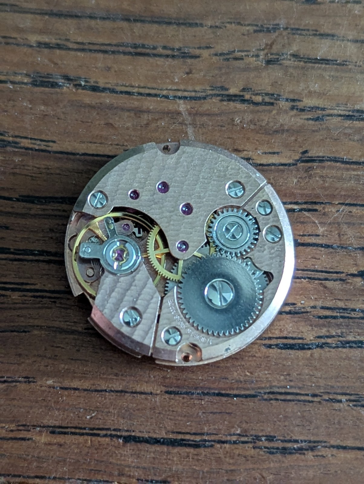 Peseux 7040 Watch Movement for Restoration, Good Balance #S402