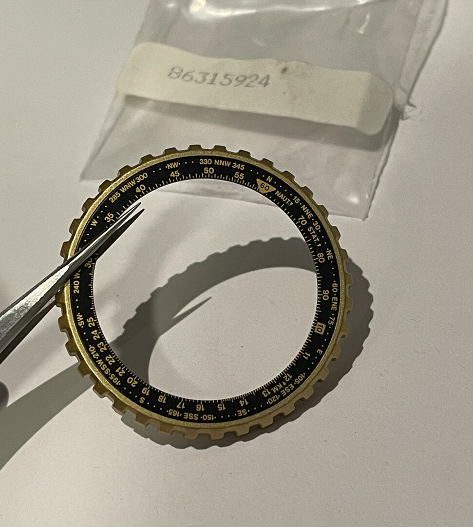 New Genuine Seiko Yellow Gold Tone Plastic Rotating Bezel Part 8631-5924