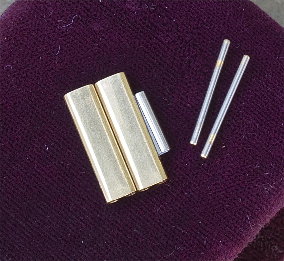 Gold tone 2 spare watch bracelet links gold bar shape for NSA band Novavit Swiss