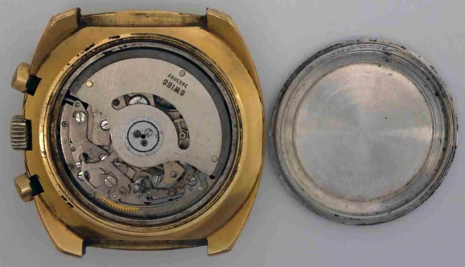 VTG PHILIP MORRIS Gold Plated Chrono. Ref: 9805. Cal: Lemania-1341. Service