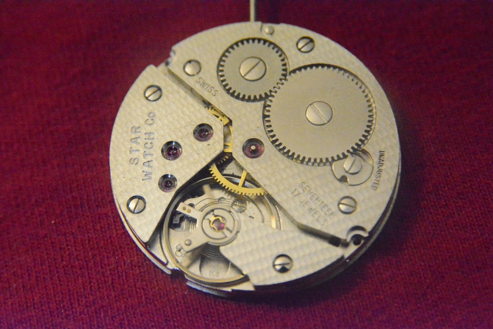 Original STAR UNITAS 6498 17 jewels Swiss watch movement Incabloc chrome scales