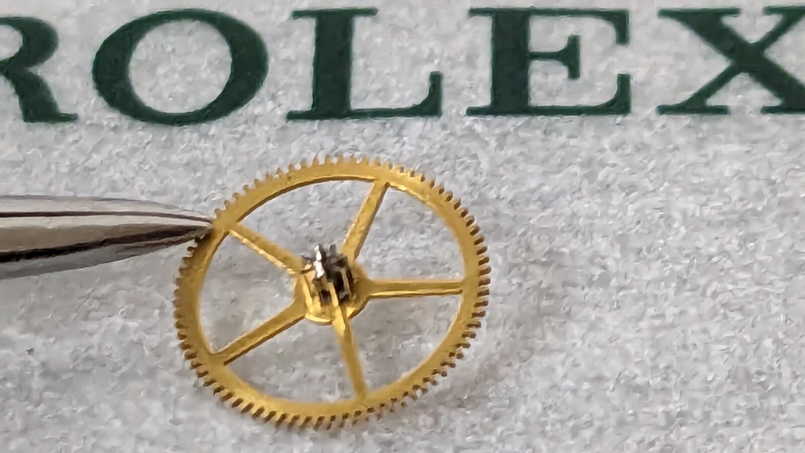 Genuine Rolex Caliber 1520 1530 1570 Part 8060 Second Wheel New Open Package