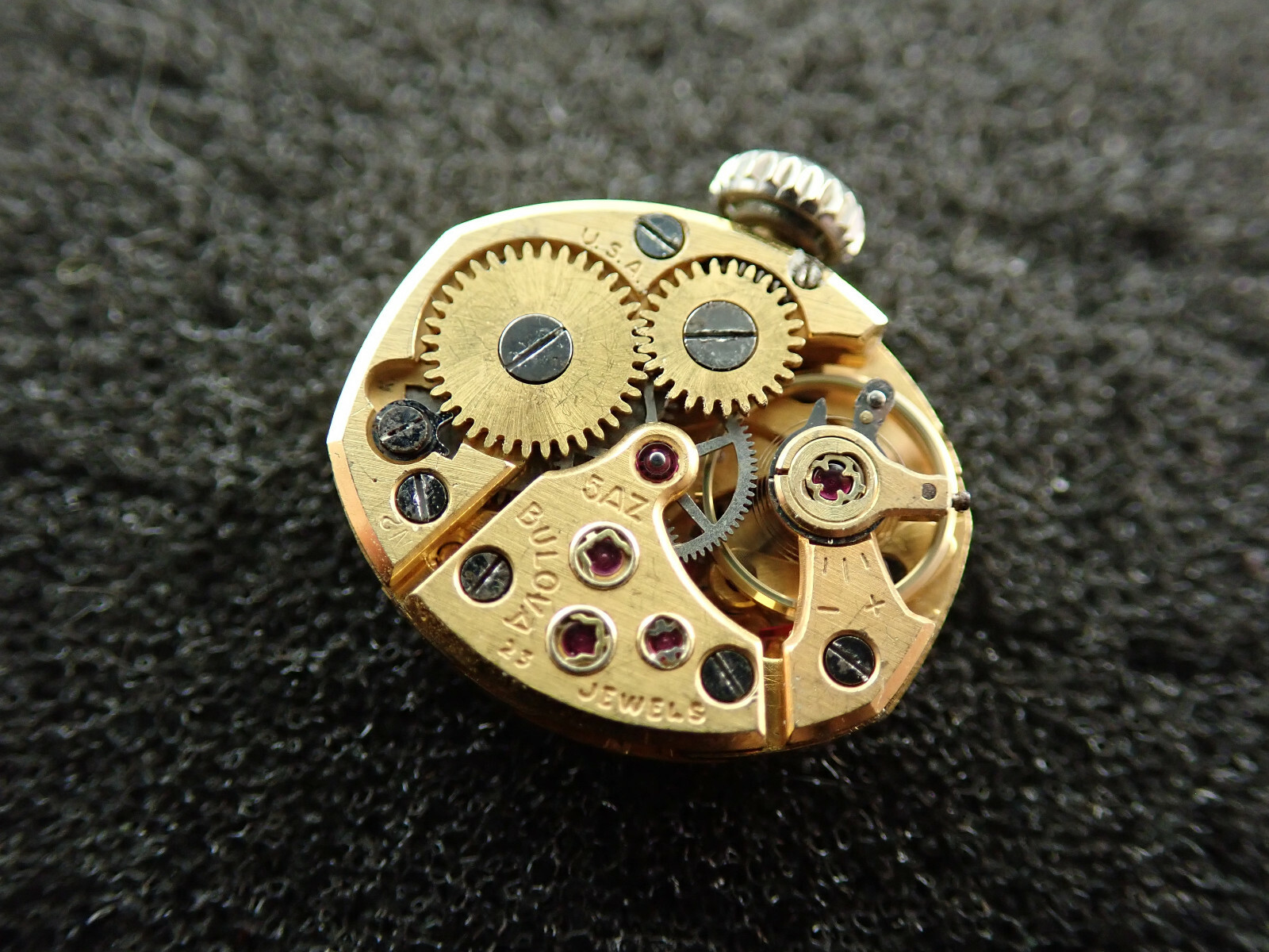 VINTAGE 15.5MM BULOVA WRIST WATCH MOVEMENT CAL. 5AZ – RUNNING