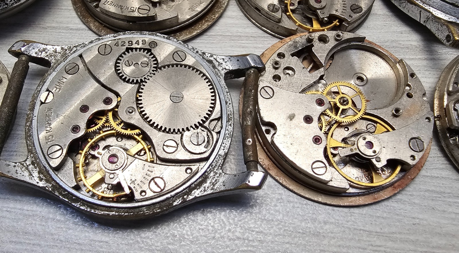 Soviet Vintage Movement Zim Raketa Pobeda USSR Watch Mechanisms for parts