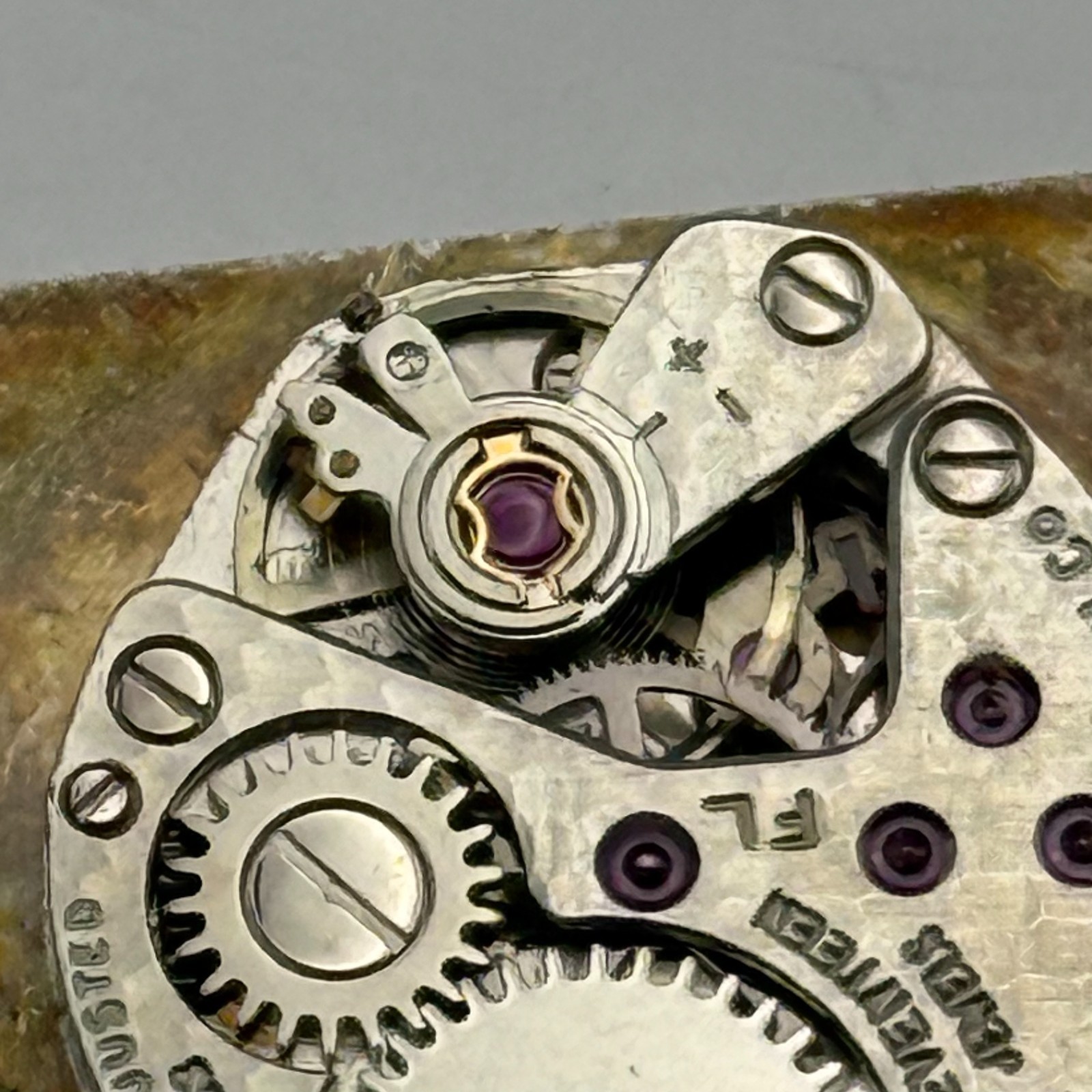 FHF 69-21 Watch Movement Waltham 17 Jewels Swiss Ladies Parts Repair 15.3mm
