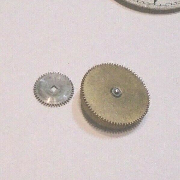 ELGIN 16 SZ POCKET WATCH BARREL ARBOR AND RATCHET WHEEL #275-139-200 — E – 10