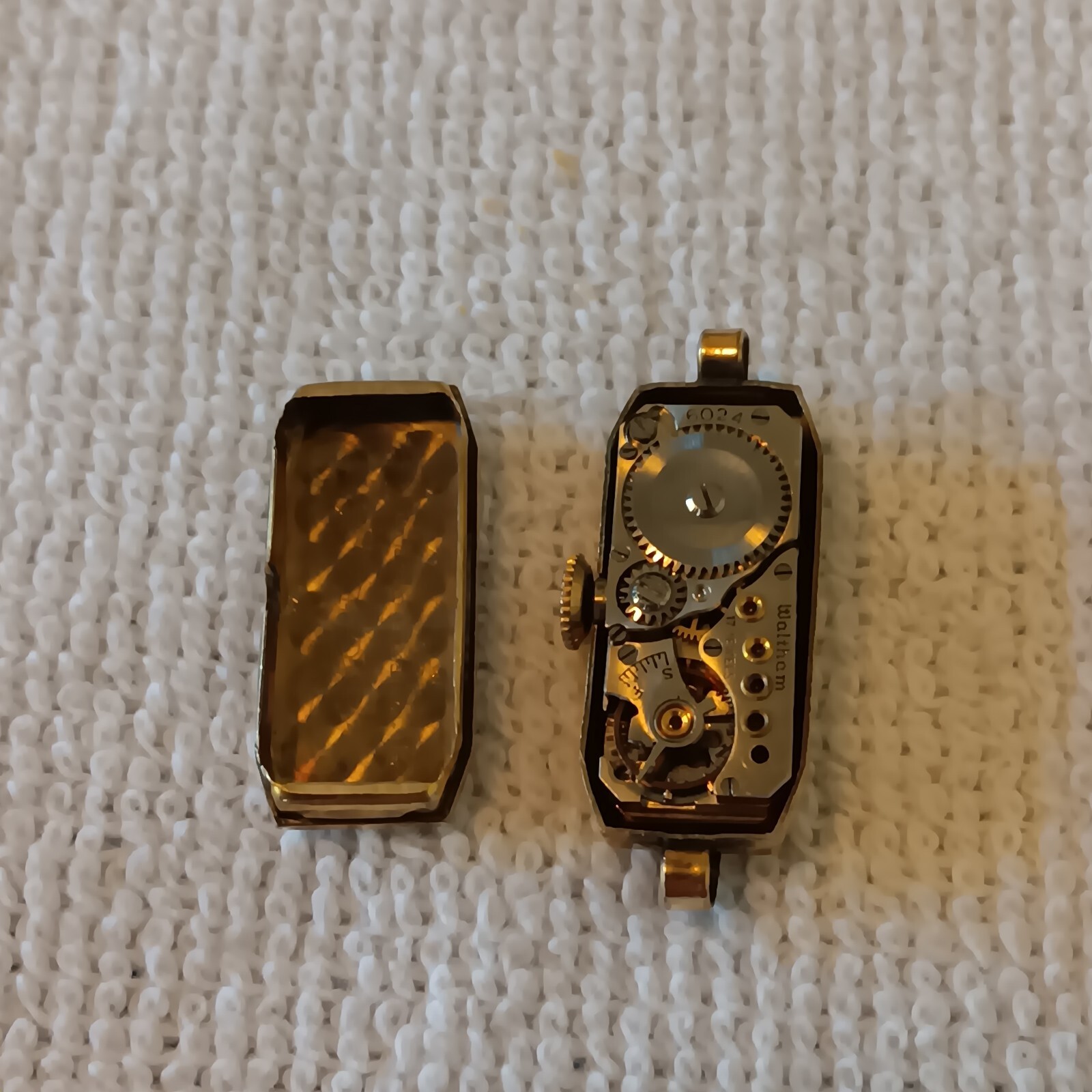 Vtg 1930s Waltham Ladies Model 400 17J Baguette GP Watch (Repair/Parts)