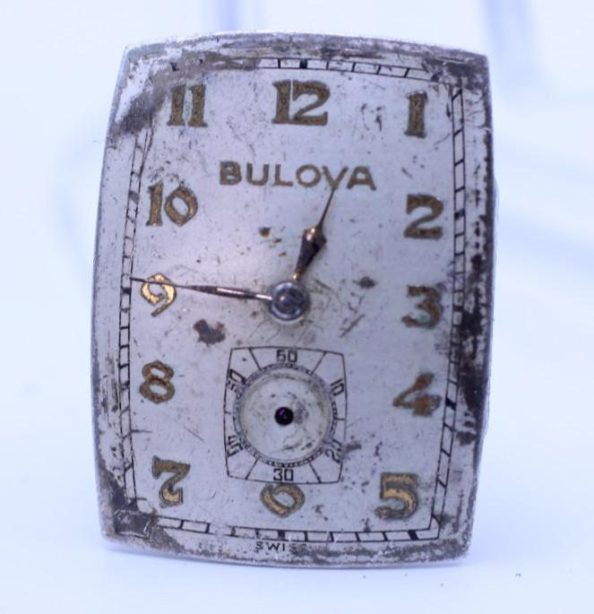 BULOVA TANK CAL. 8AH, 17j WRIST WATCH MOVEMENT FOR REPAIR (M10)