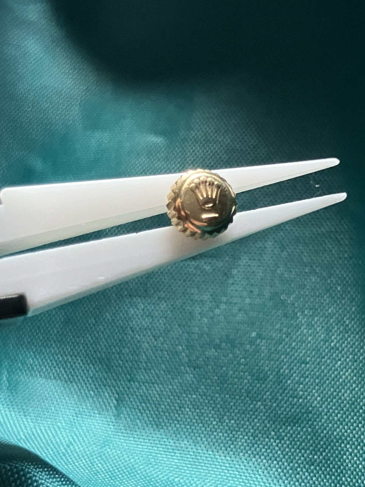 Genuine Rolex 18k Yellow Gold 5.3mm Crown. Preowned for 69173, 79178, 6917 etc