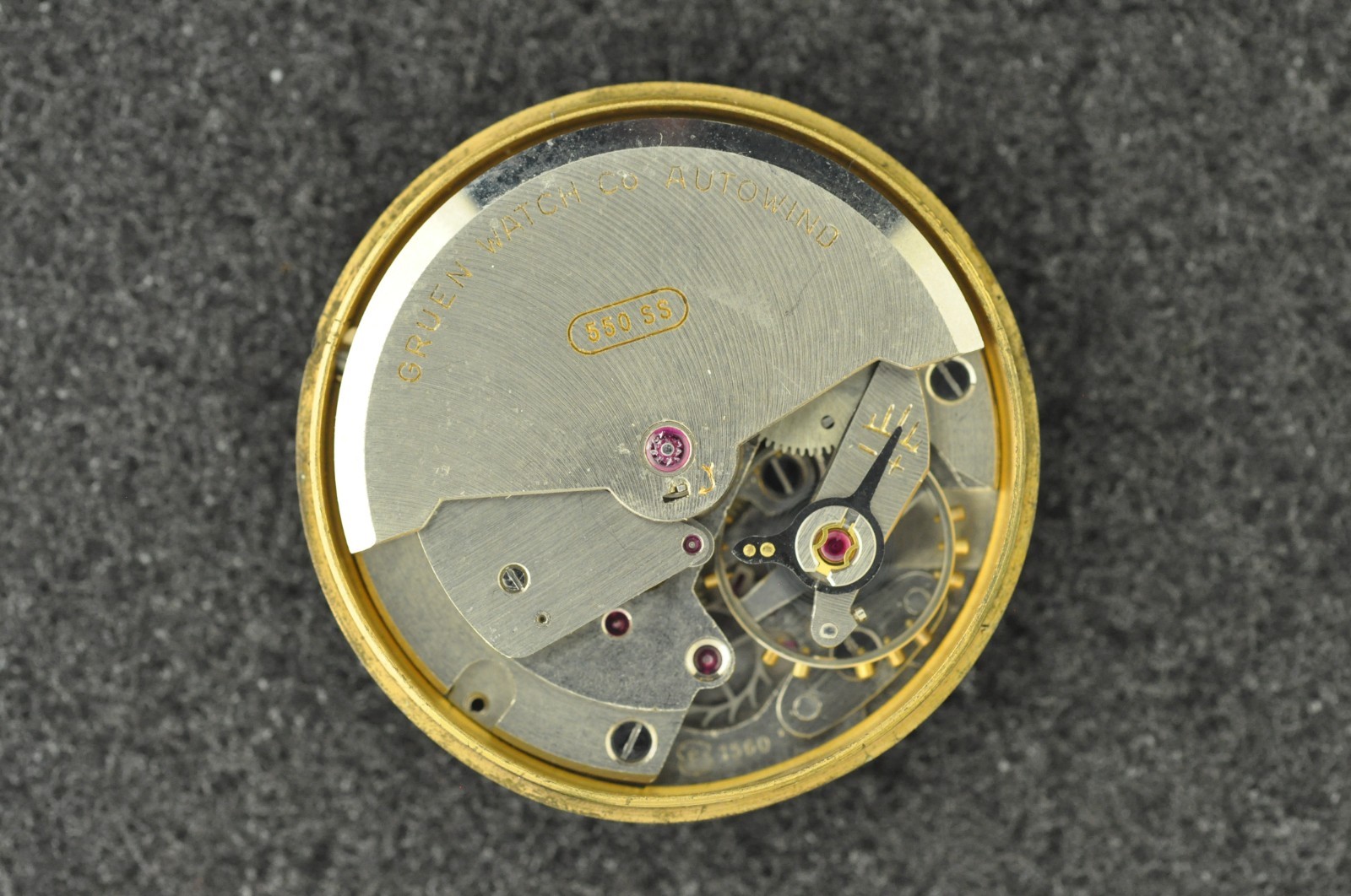 VINTAGE GRUEN “550 SS” AUTO-WIND WRIST WATCH MOVEMENT – RUNNING – 23 JEWELS