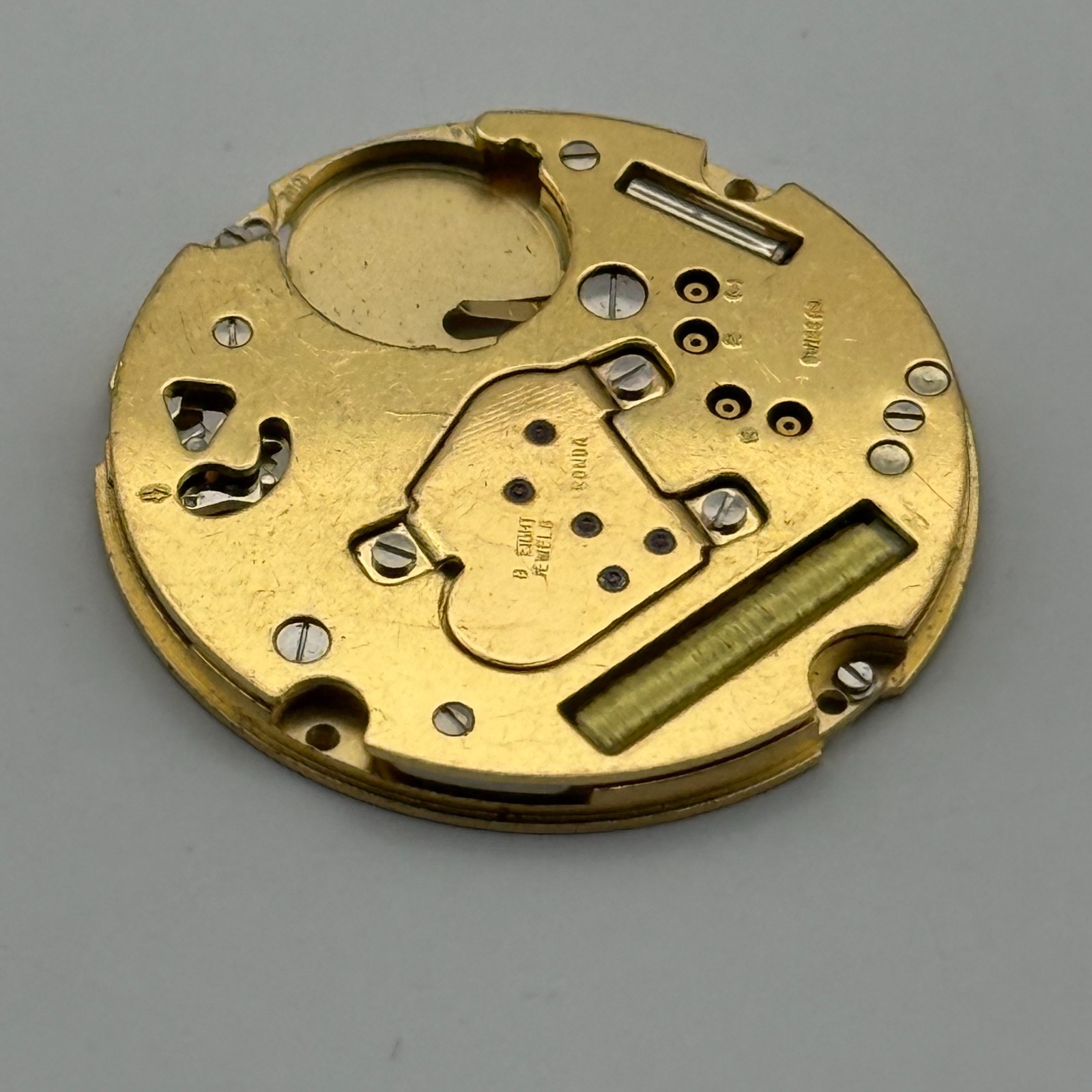 Ronda 1006 Watch Movement Quartz Swiss 8 Jewels Vintage Parts Repair 23.9mm