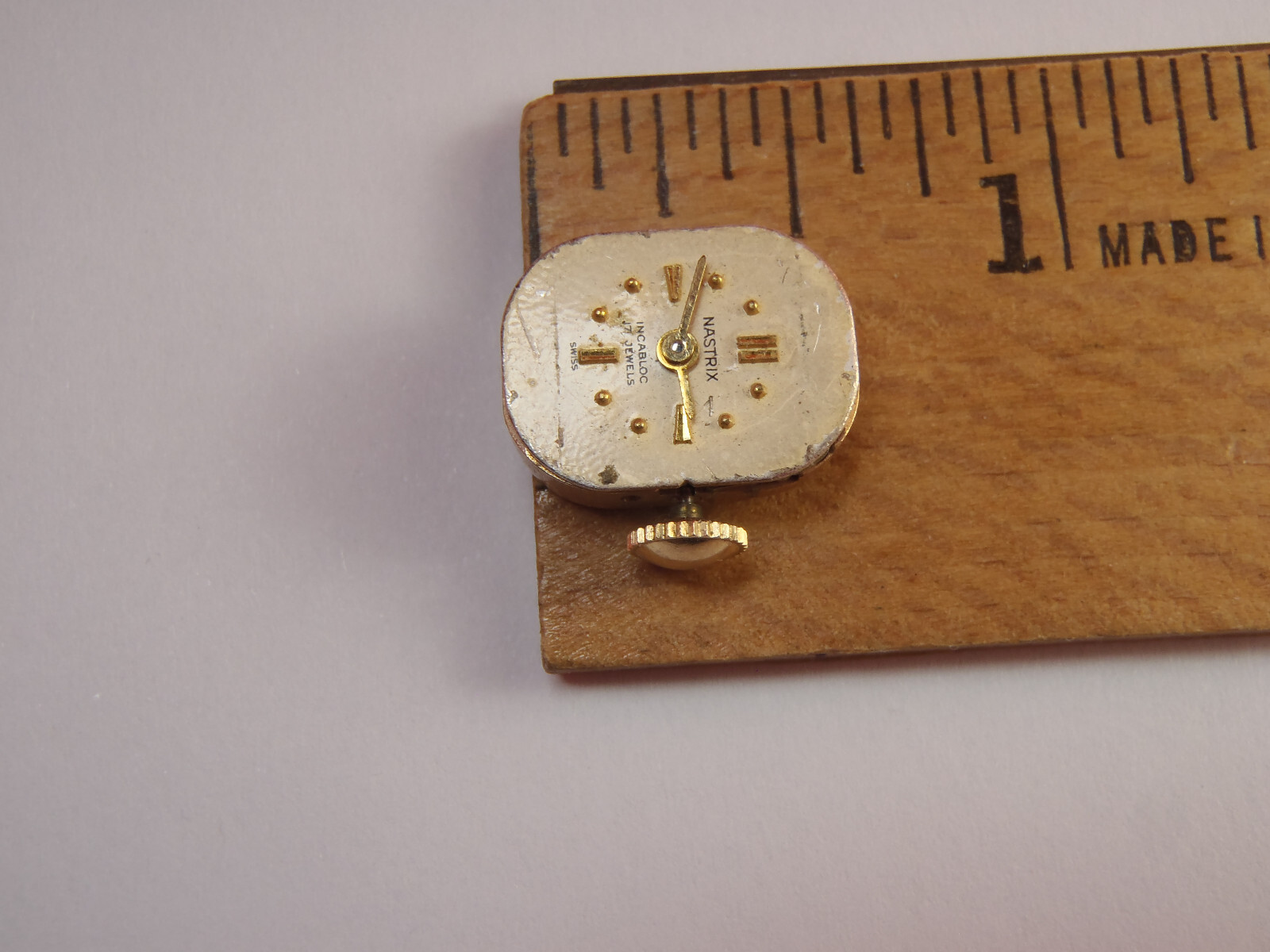 Nastrix HYQ Hilton Watch Co Watch Movement Dial Hands Crown 17J Running