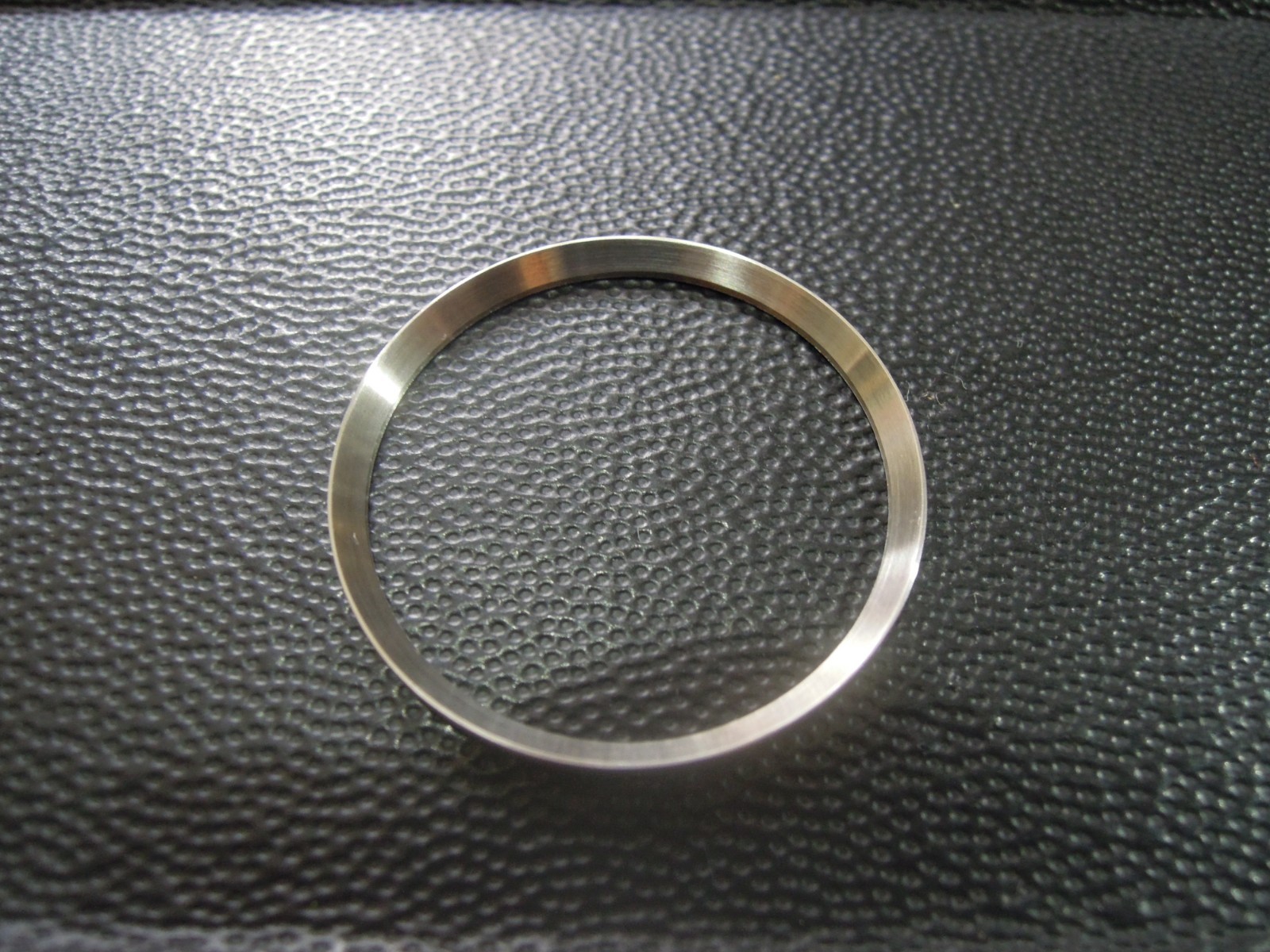NEW STAINLESS MINUTE TRACK LARGE DIVERS SKX007-009 / SKX011J (7S26-0020) WATCH