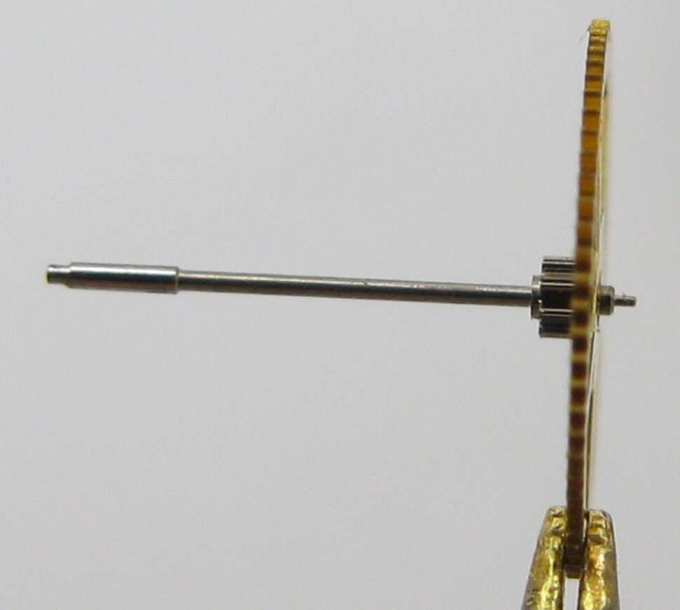 LeCoultre 815 watch movement part: sweep second #227 height 7.2 mm