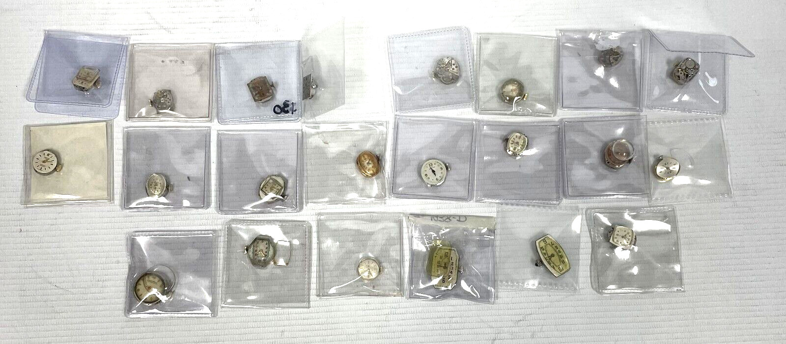 Lot of 22 Assorted Vintage Automatic Wind Up Ladies Mechanical Watch Movements