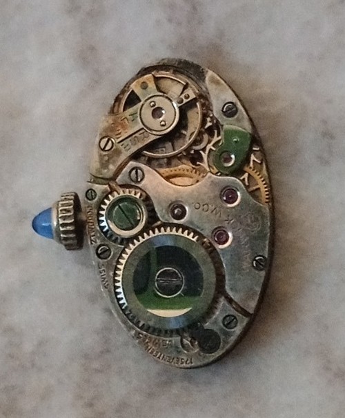 Vintage 17 Jewels WARWICK W Co.~ SWISS Made ~ Ladies Watch Movement ~ Ticking