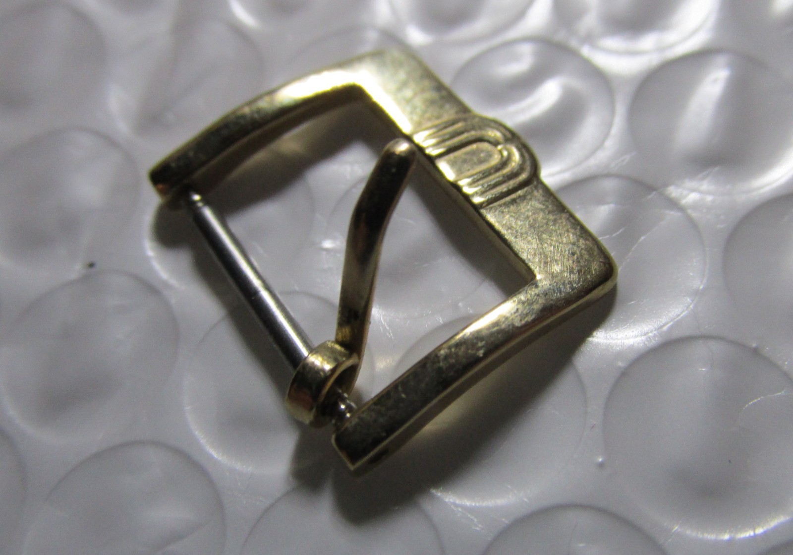 UNIVERSAL GENEVE – 14mm WRISTWATCH BUCKLE – YELLOW GOLD COLOR – SWISS MADE