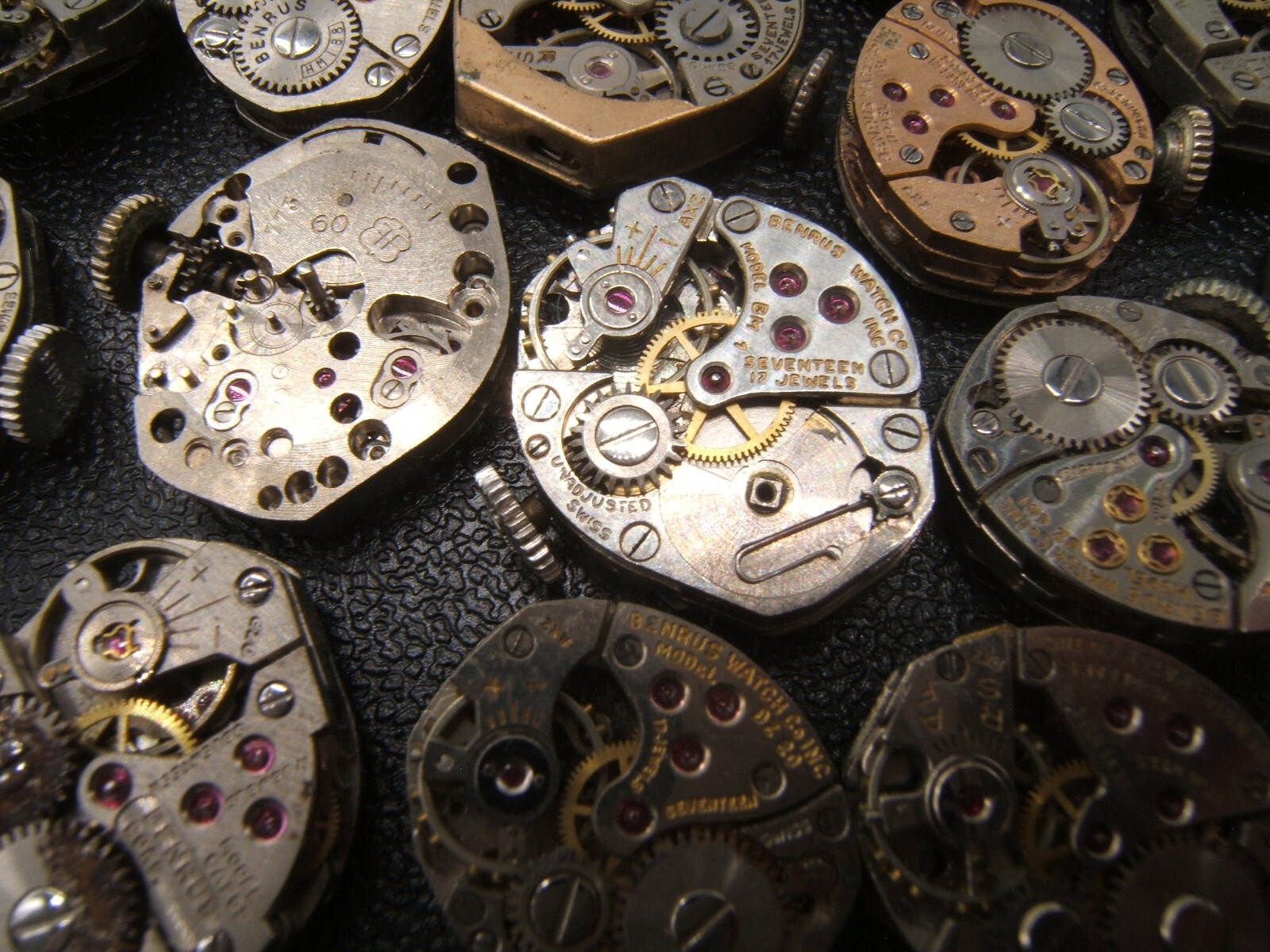 33 VTG BENRUS WOMEN’S WRIST WATCH MOVEMENTS WIND UP AS IS PARTS REPAIR