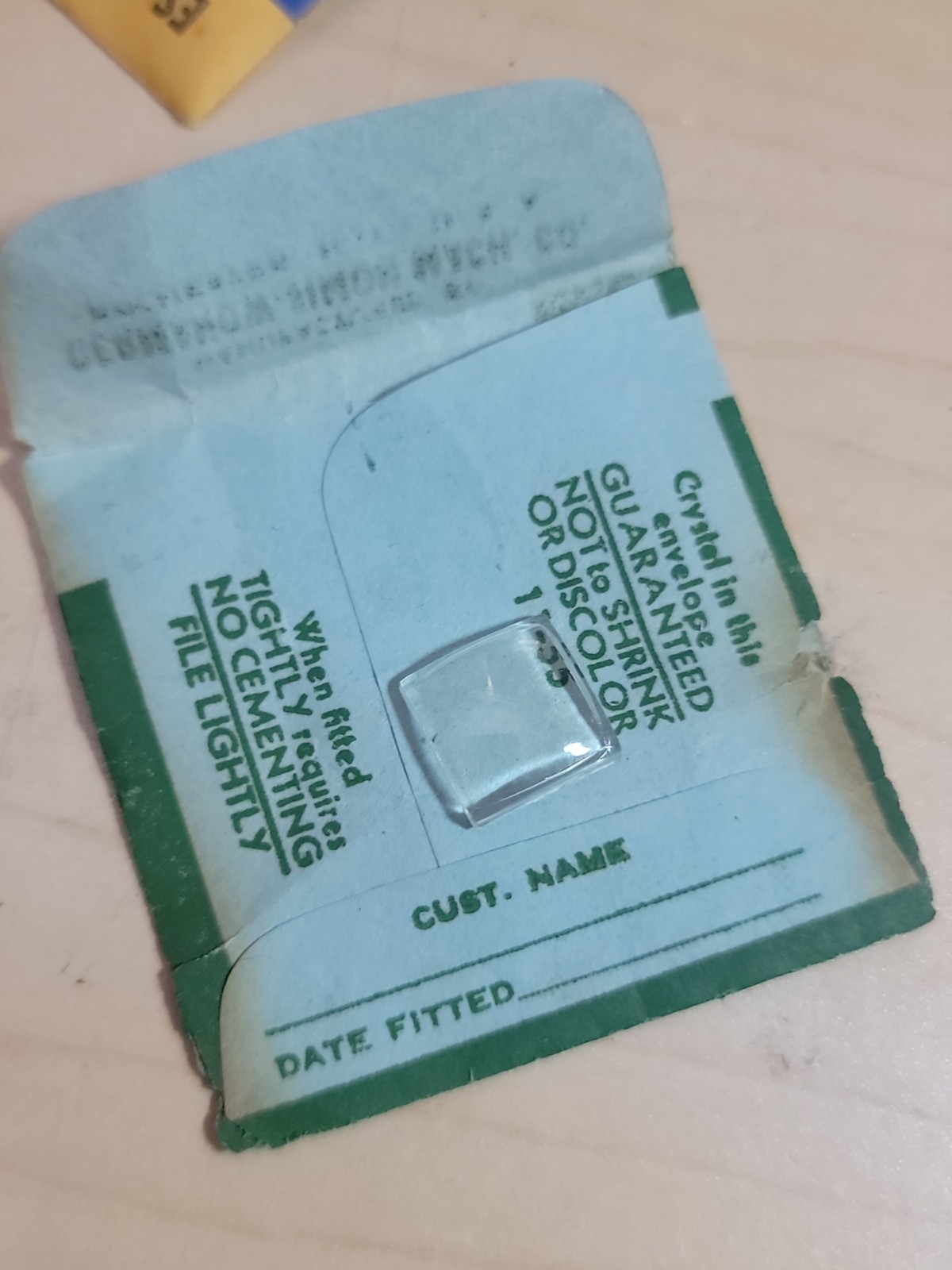 Flexo fancy Watch Crystal Pms 200