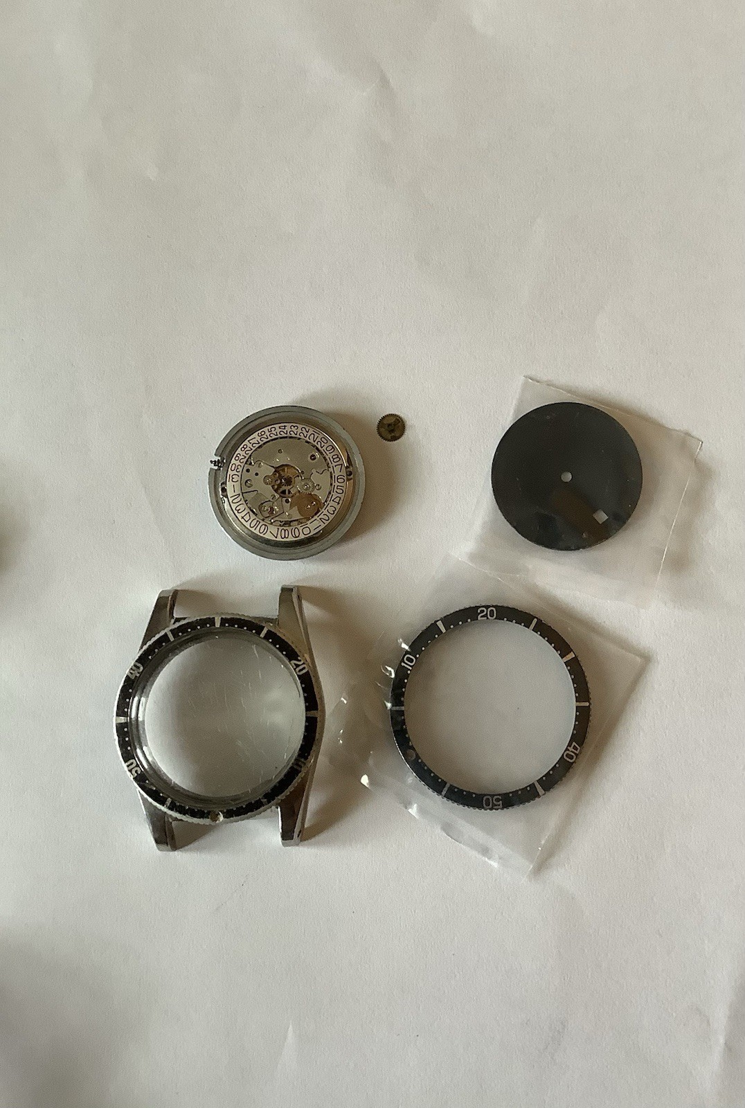 Technos Sky Diver ETA 2472 – 1960s–1970s for restoration and lady Sky Diver