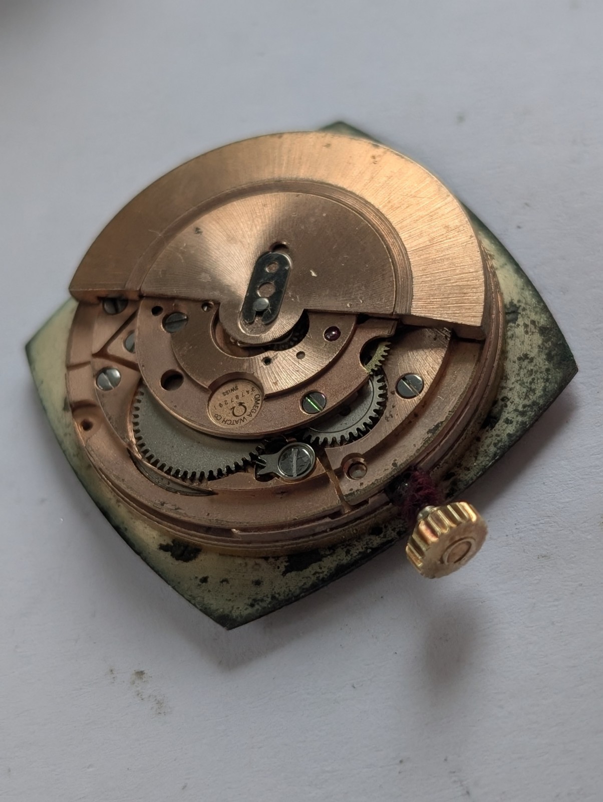 Vintage Omega 1481 Automatic Watch Movement (Runs-ish But Spares/Repairs)