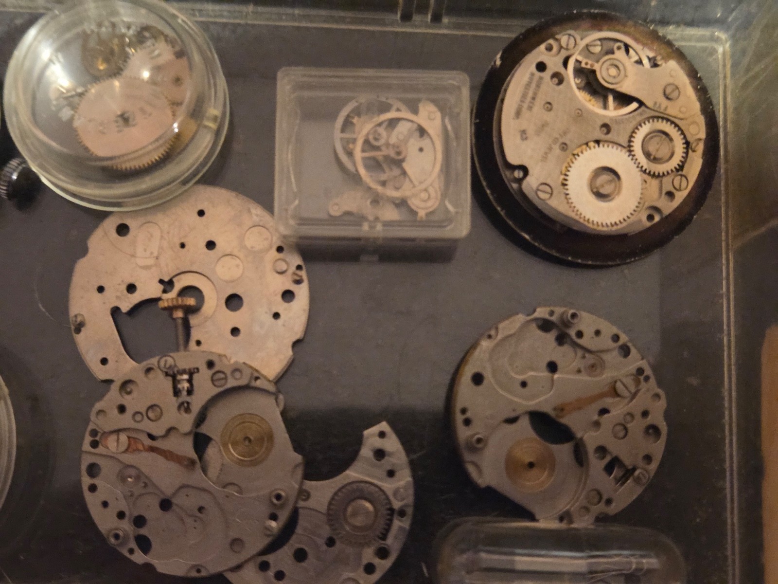 Ebosa 65 Swiss vintage. Movements & plates, parts, balance wheels. Read.