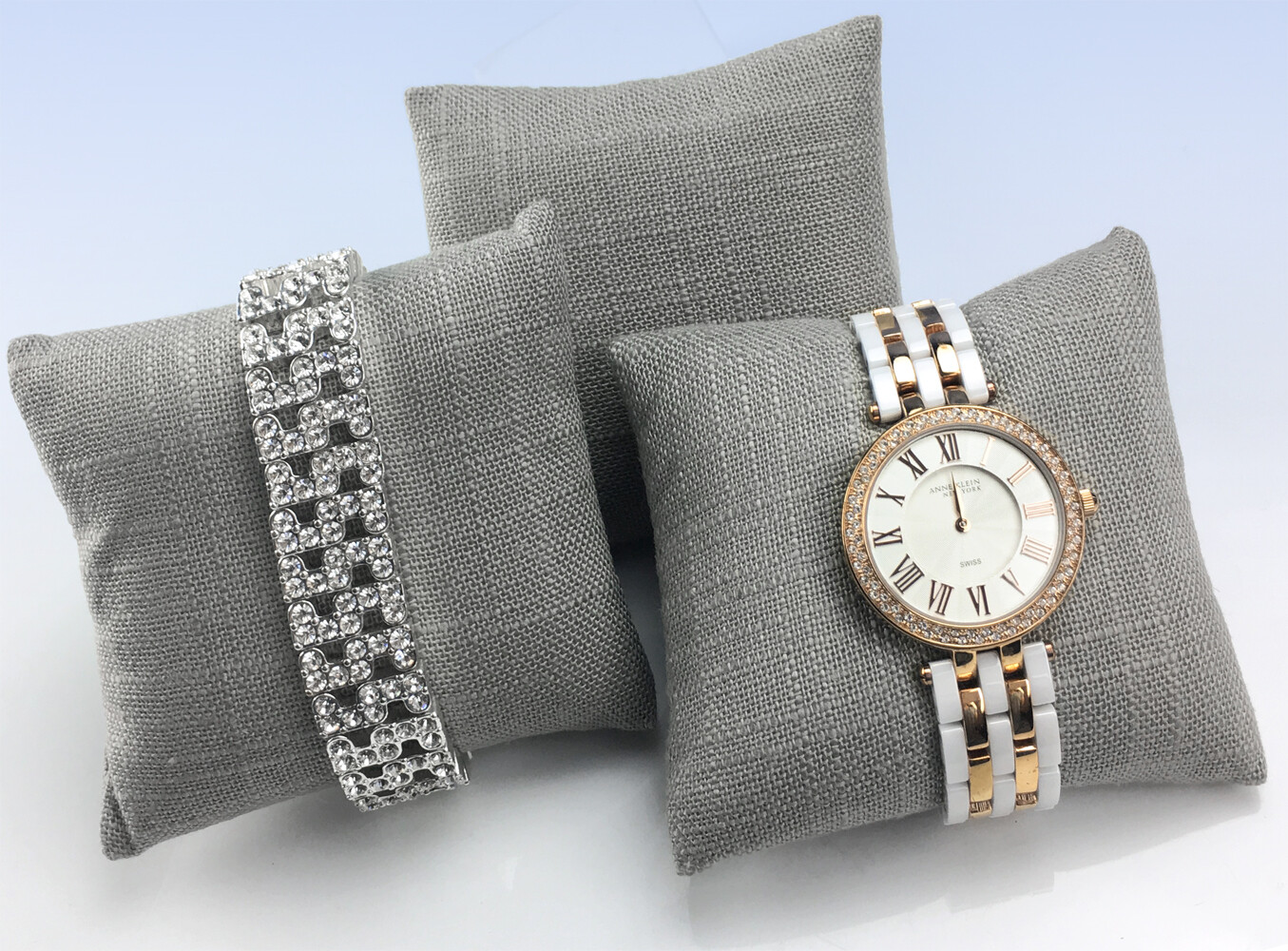 Set of 3 GREY LINEN Fabric Bracelet Bangle WATCH DISPLAY CUSHION Pillows 3-1/4″