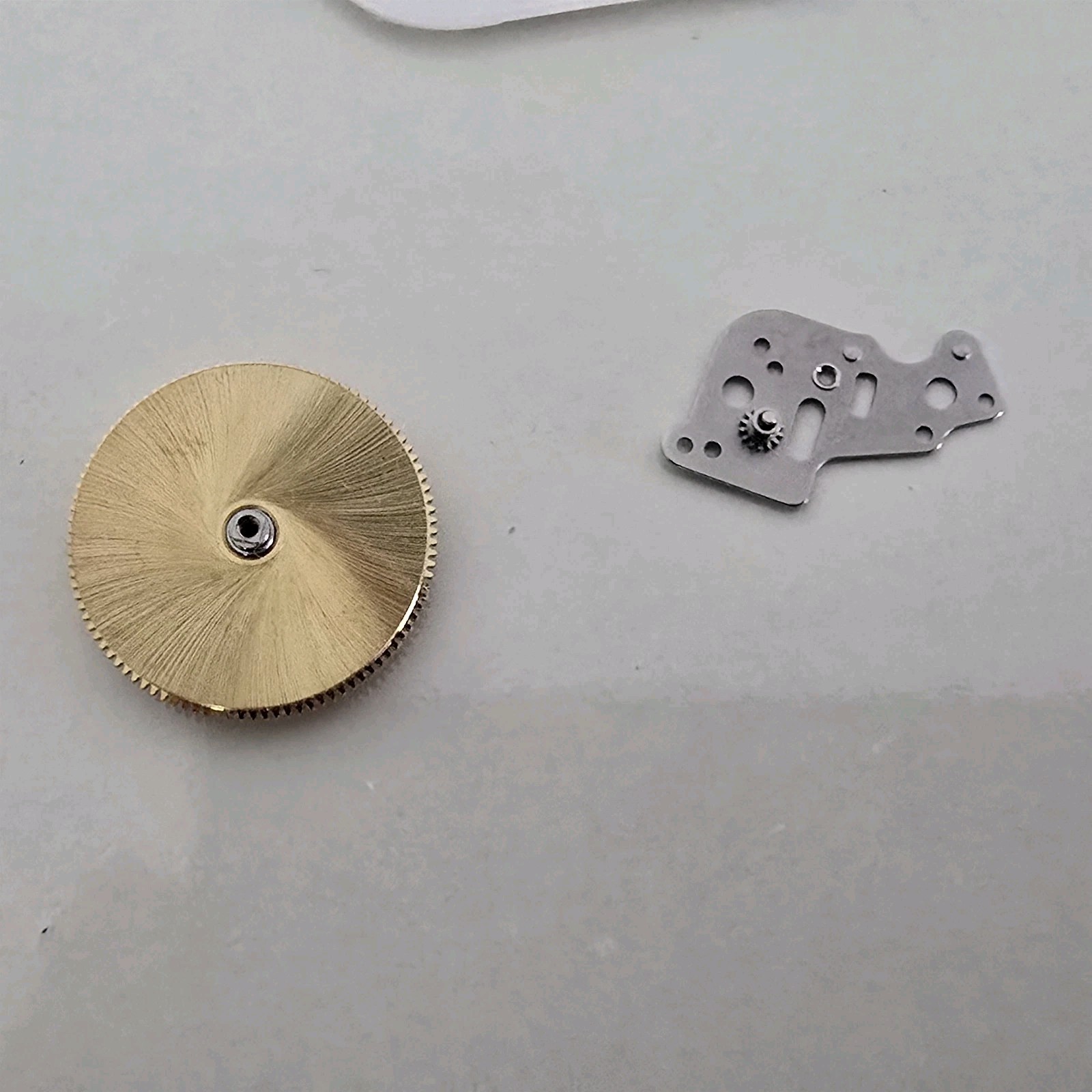 ROLEX SUBMARINER DATEJUST WATCH 3130 MOVEMENT PARTS X 12 (NOS & 100% GENUINE)