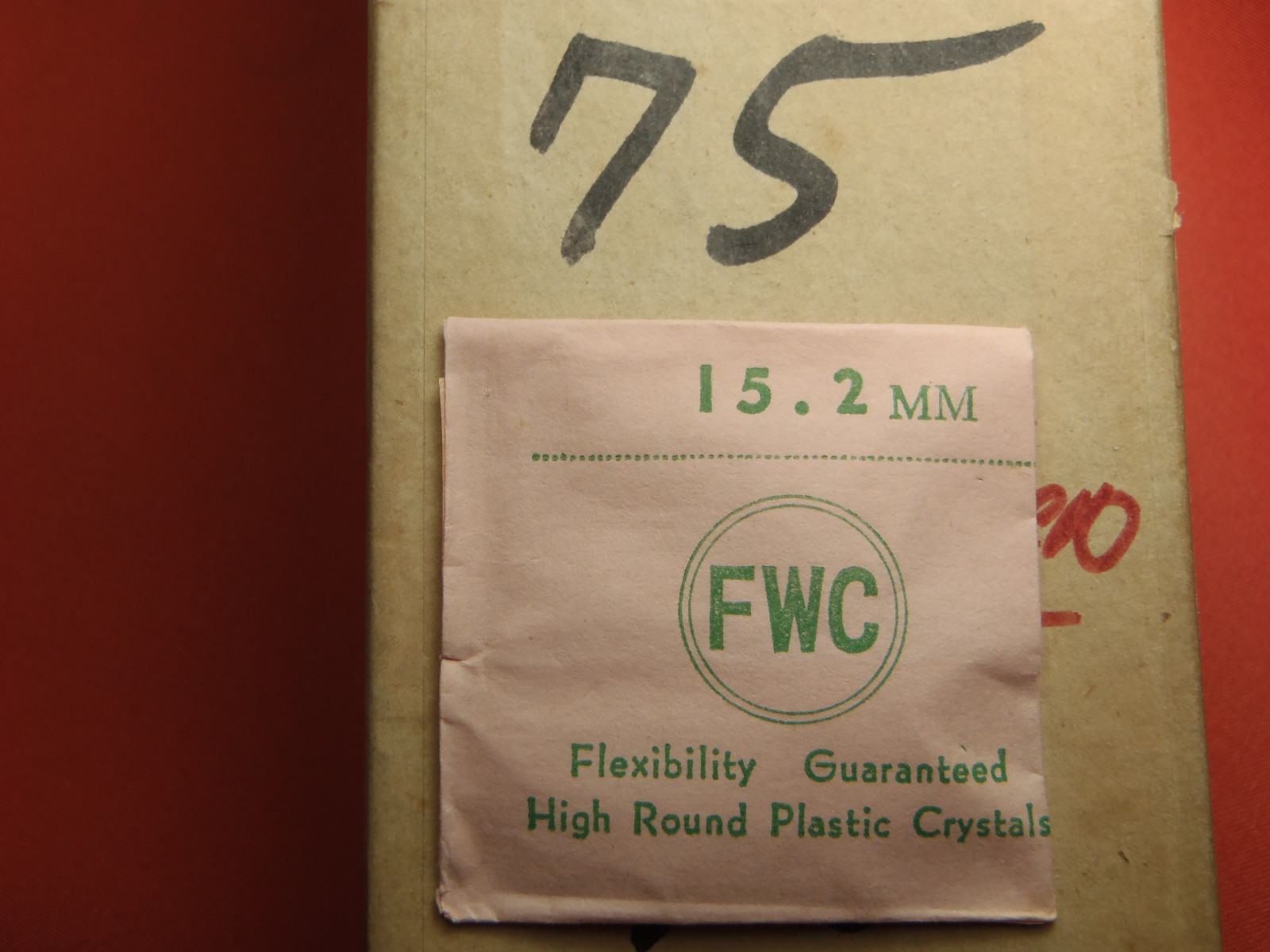 FWC HIGH ROUND Diamond Edge PLASTIC WATCH CRYSTAL 15.2 MM NOS