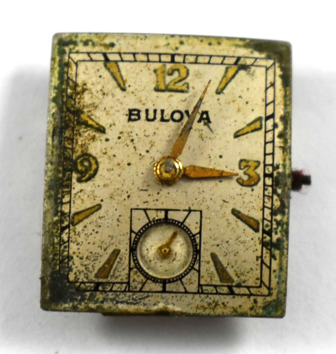 Vintage Bulova Manual Wind 17J 8AE Wrist Watch Movement lot.fg