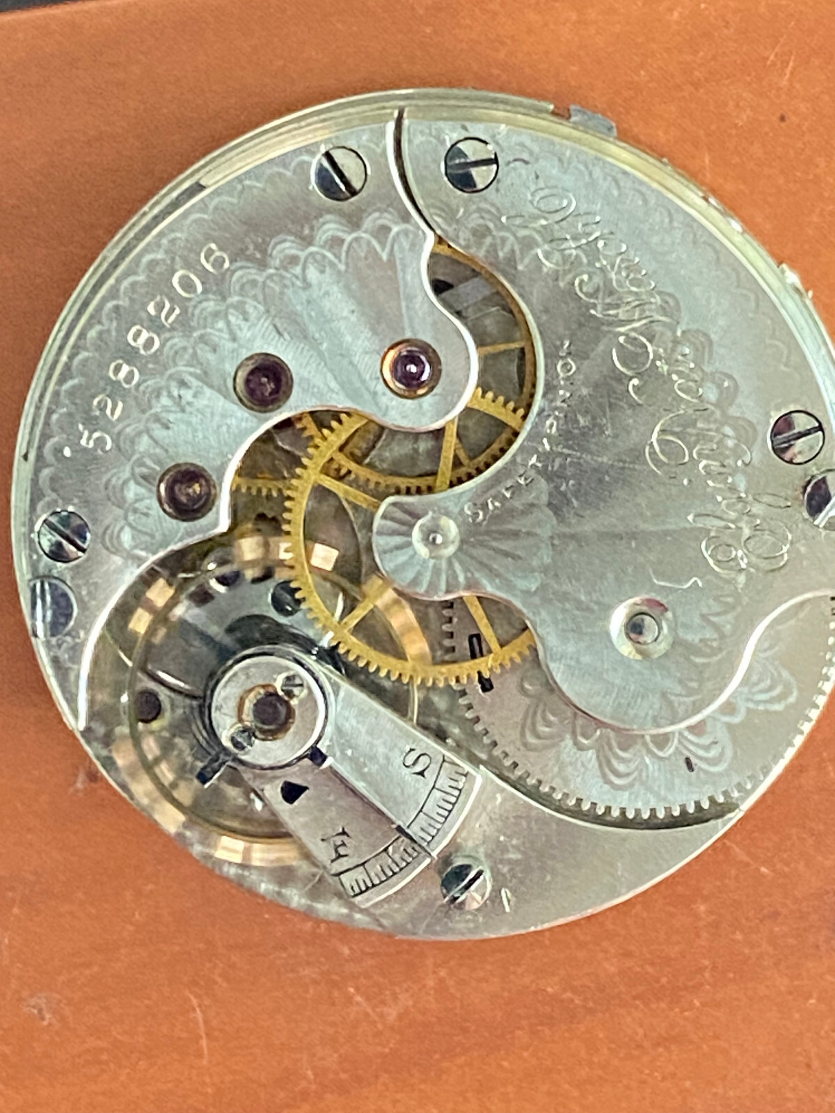 VINTAGE 0 SIZE ELGIN POCKET WATCH MOVEMENT, GR. 111, KEEPING TIME, YEAR 1894