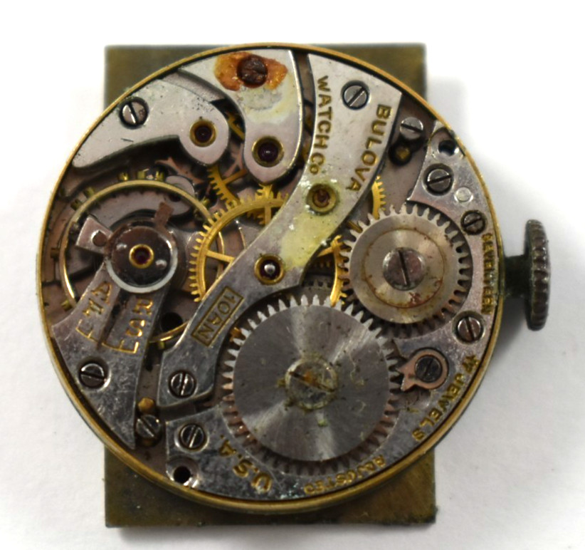 Vintage Bulova Manual Wind 17J 10AN Wrist Watch Movement lot.we