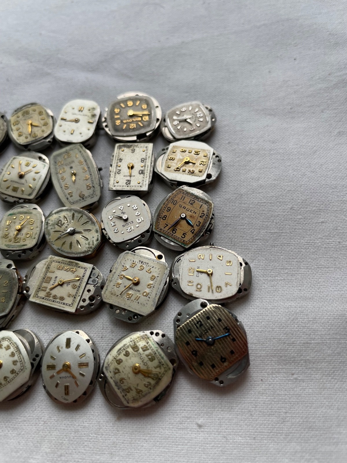 40 movement for USA ladies watches AS IS – Elgin Bulova Waltham Gruen etc.