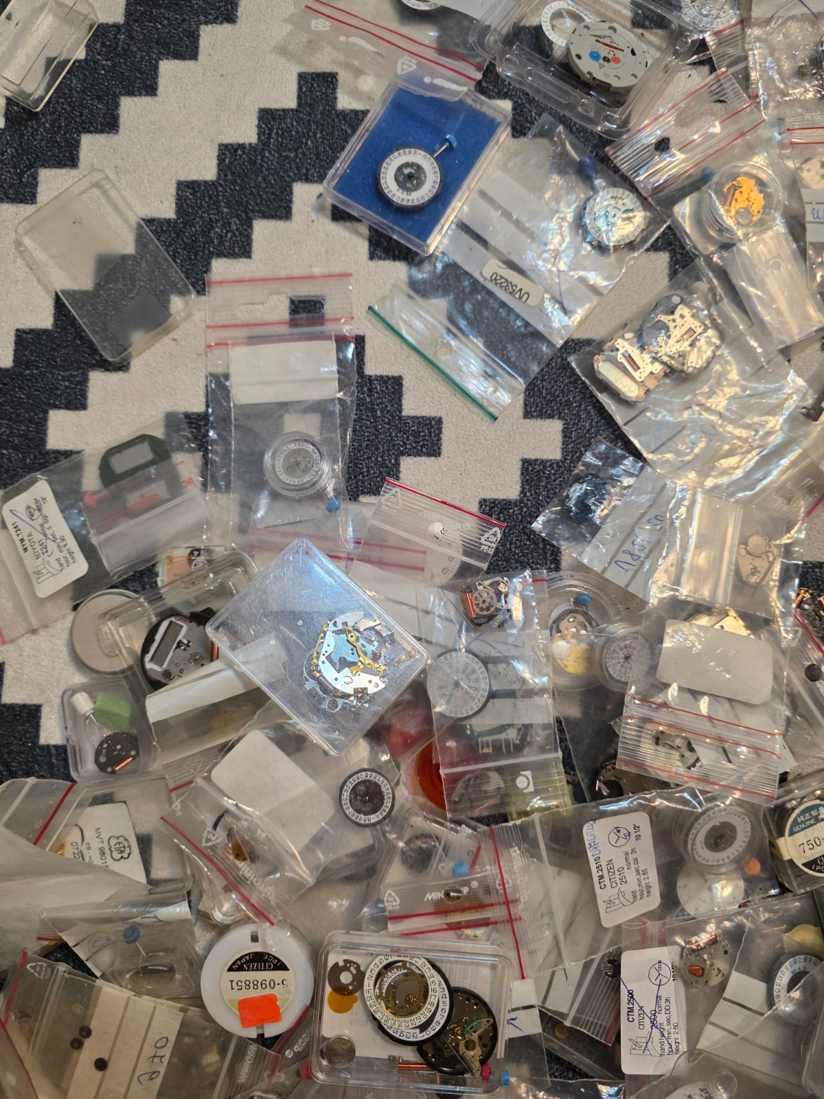 New and used Japanes watches movments and parts