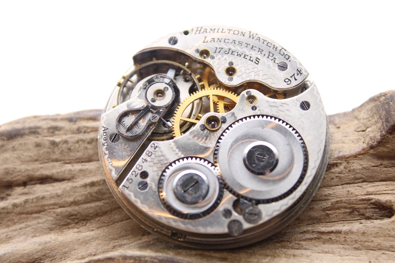 1920 HAMILTON POCKET WATCH MOVEMENT 1528482 GRADE 974 16s 17j (GF2)