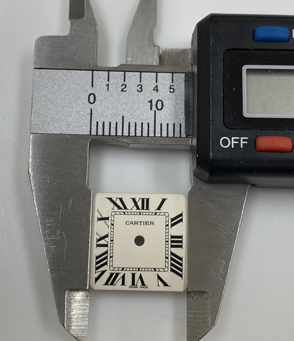 Original NOS Cartier Santos Galbée Cal 157 Ivory Roman Numeral Dial