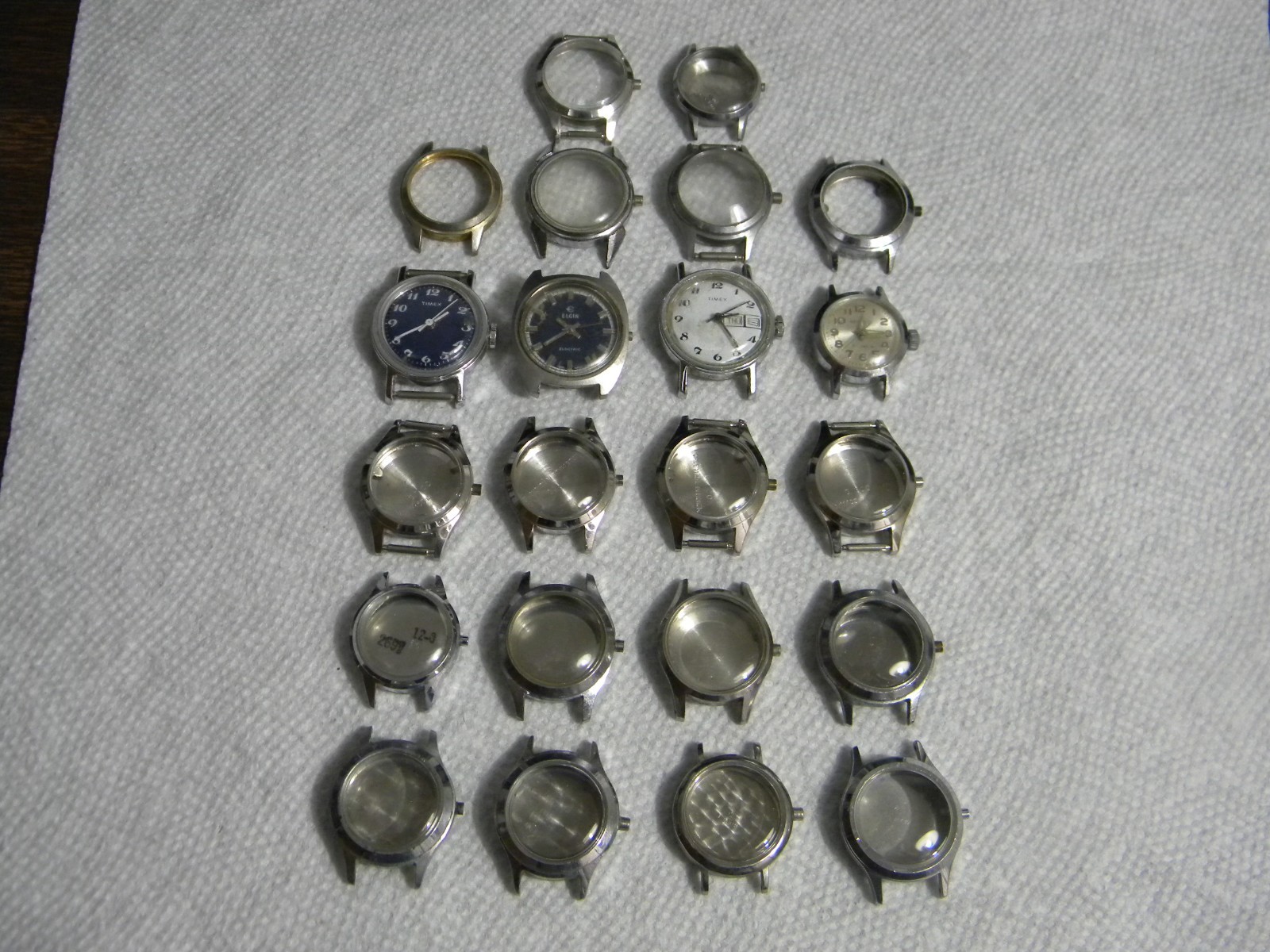 Lot of Ladies Mostly Stainless Steel Wrist Watch Cases Watches and Partial Cases