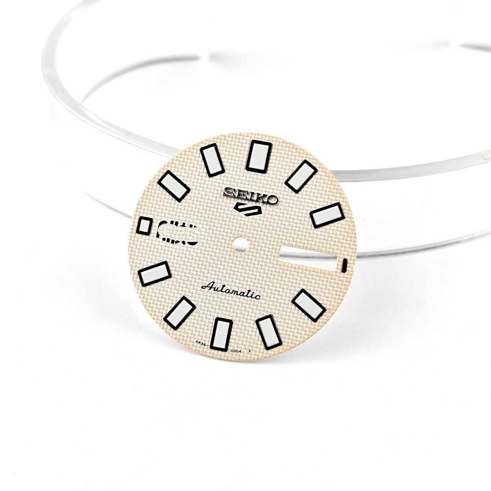 28.5mm Weave Pattern Dual Calendar Watch Dial Green Lume For Nh36 4R36 Movement