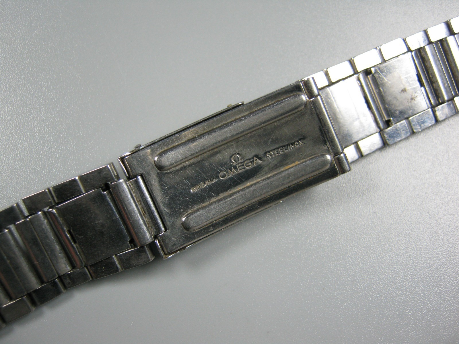 Vintage 1950’s Omega Bracelet 7077 Expandable End Links Missing
