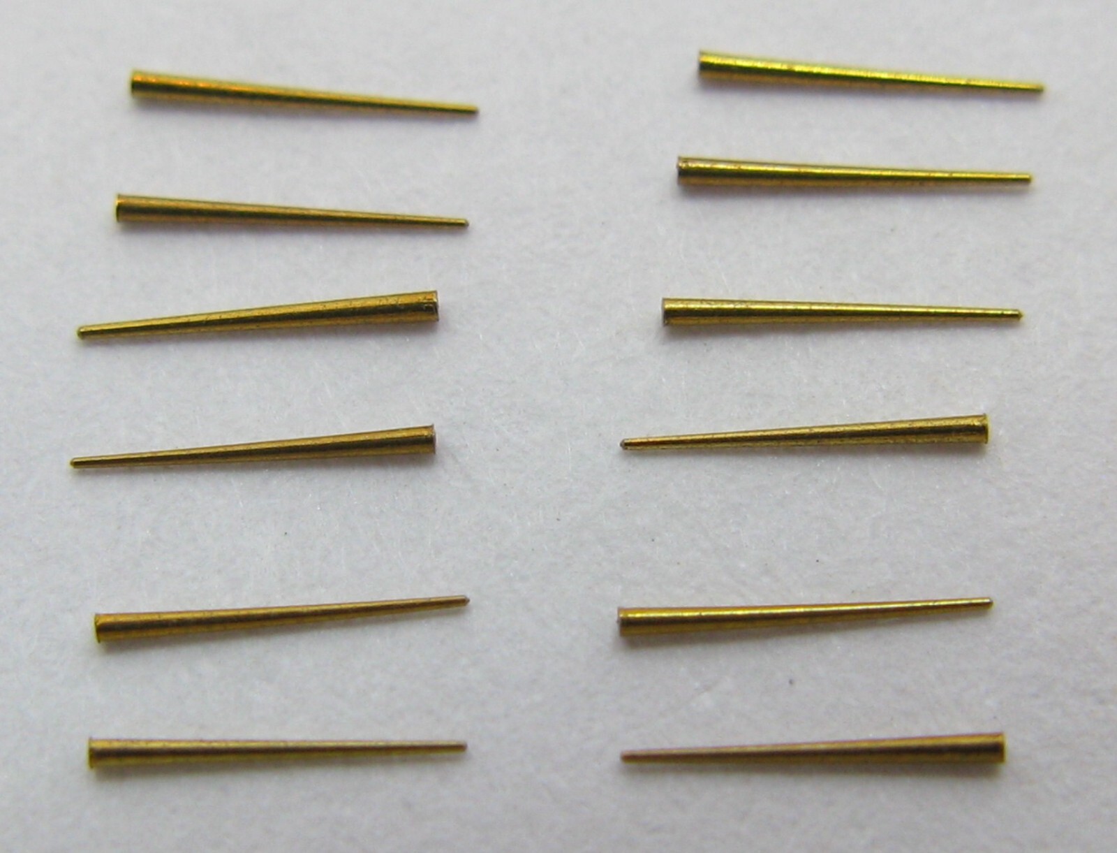 tool for watchmaker bench 12 conical pins for hairspring in brass 0.3 – 0.15 mm