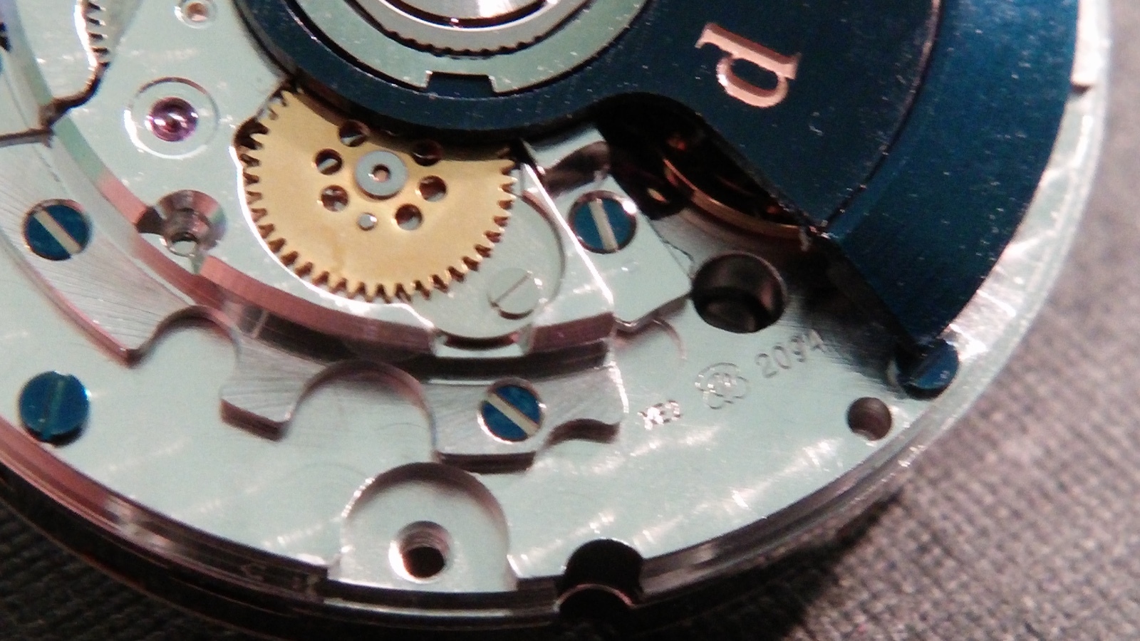 ETA 2094 Chronograph automatic calendar movement, deLaCour 33 Jewels