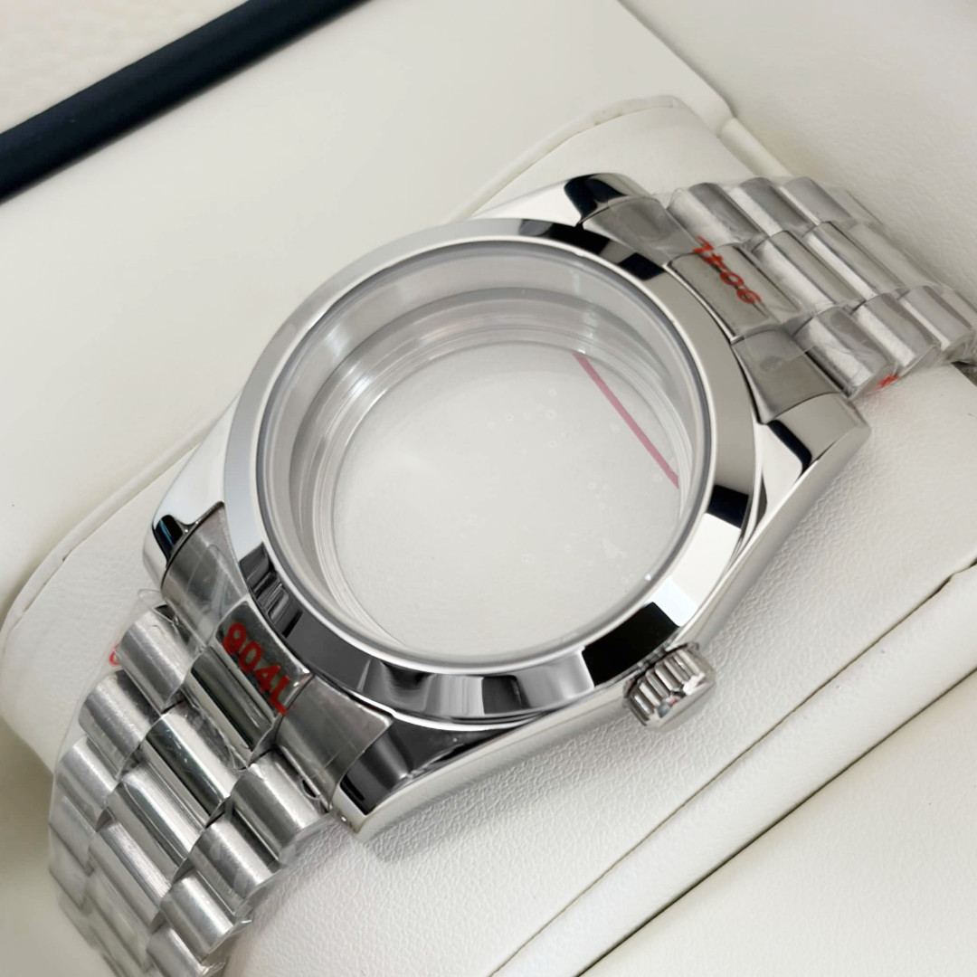 36MM Smooth Bezel Silver Watch Case Sapphire Glass Fitting NH35/36 Movement