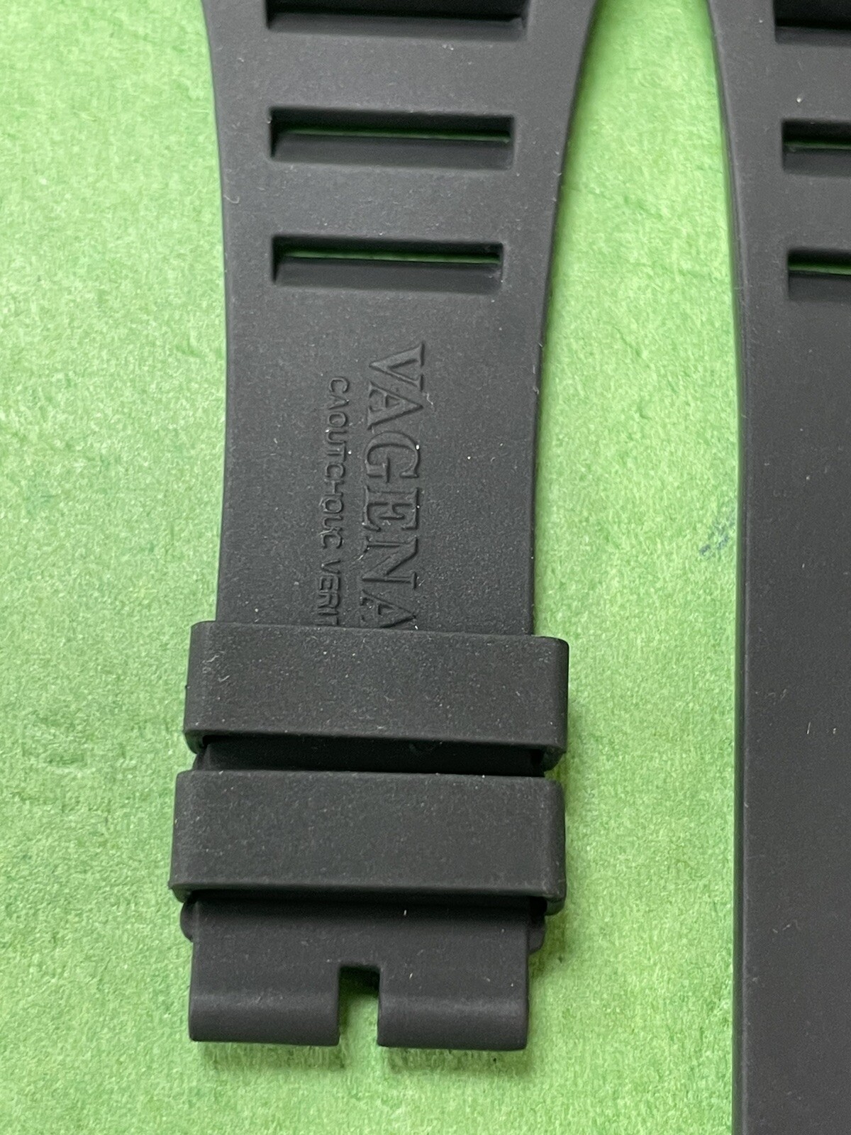 Authentic Vagenari Rubber Strap for Richard Mille RM011M Red Black Hkl150
