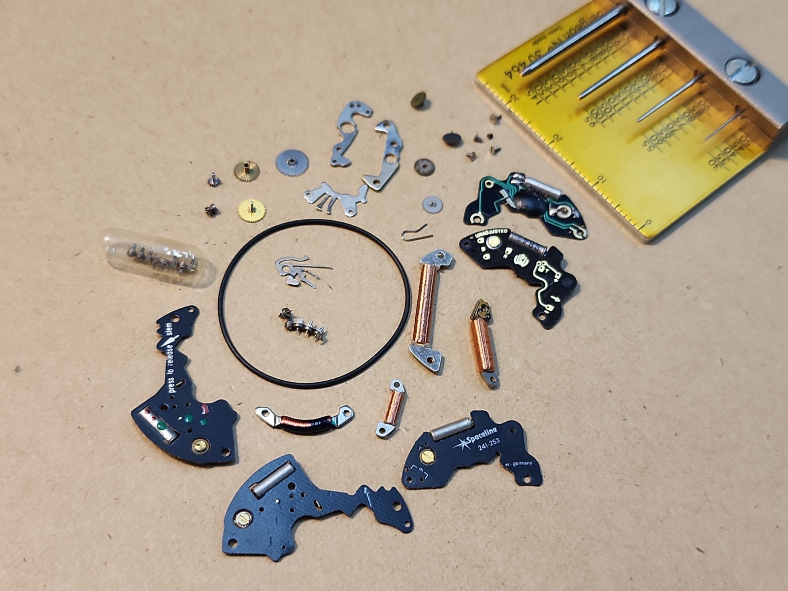 Lot Of Mixed NOS Circuits Coils Quartz Watch Movement Parts Repairs Spares