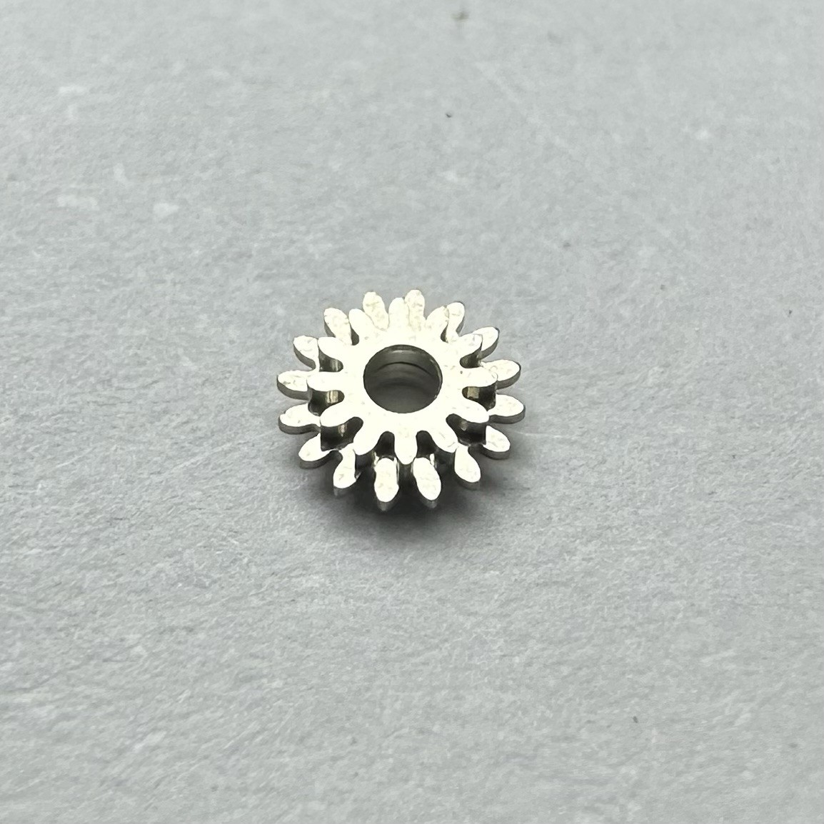 817612 NOS INTERMEDIATE DATE WHEEL FOR VINTAGE SEIKO 6117 NAVIGATOR WORLD TIME