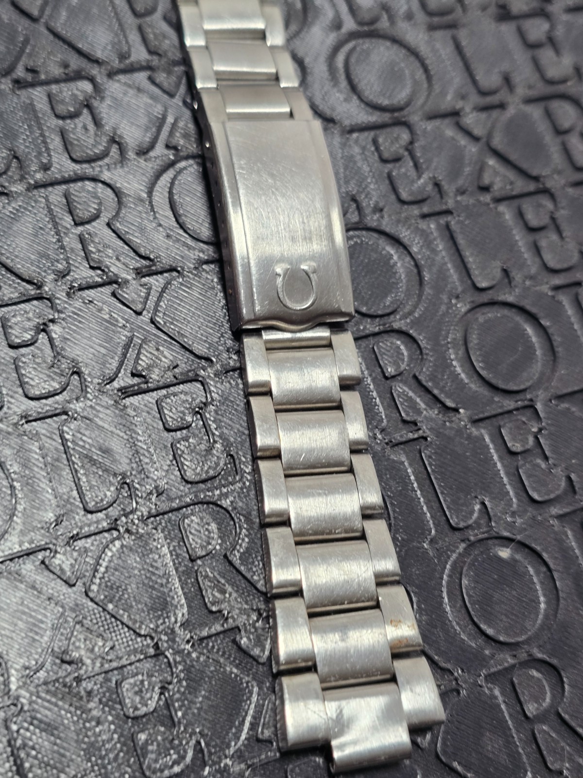 Vintage Omega Bracelet 1187 188, used in nice condition.