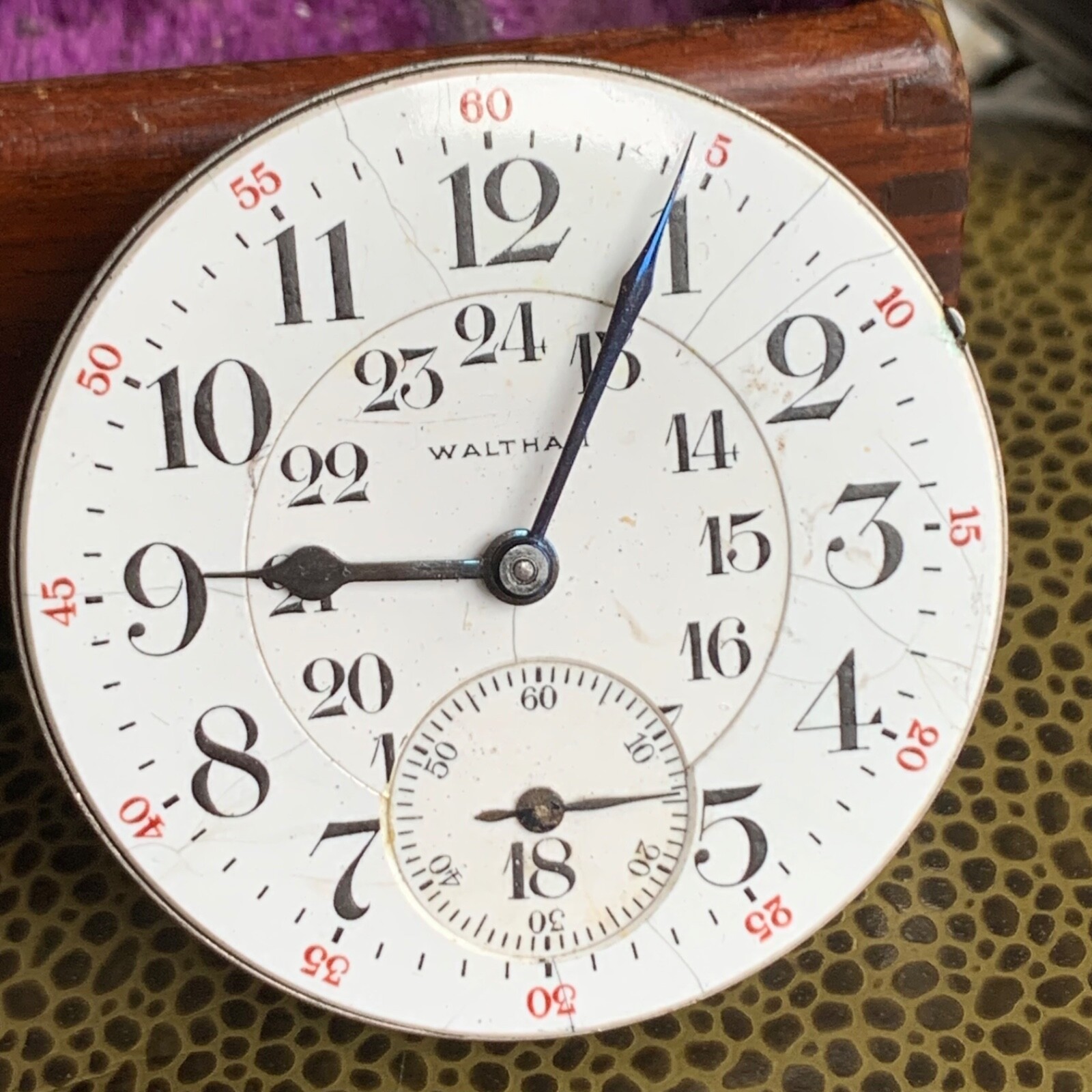 1904 Waltham Crescent Street 18S 19 Jewels Pocket Watch Movement Runs Repair