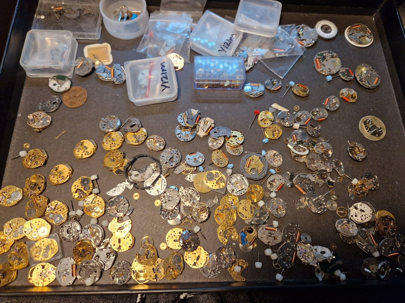 vintage watchmakers lot mostly ladies quartz movements and parts wholesale