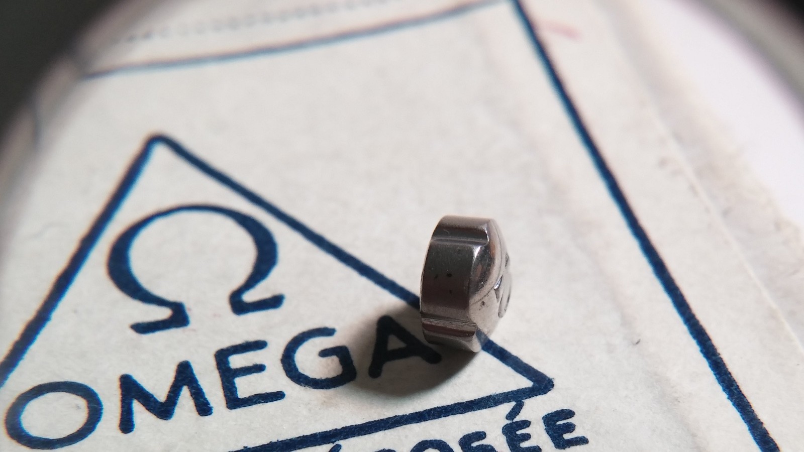 Genuine Omega 42023 clover crown 5.7mm approx diameter, cal: 8100-1016